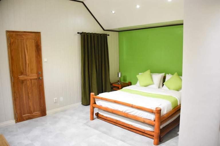 Dreamink Farm Og Myl'S Place Sorsogon 외부 사진